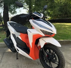 Скутер TMBK CLICK 150CC (SHOW 50CC) Скутер TMBK CLICK 150CC (SHOW 50CC)